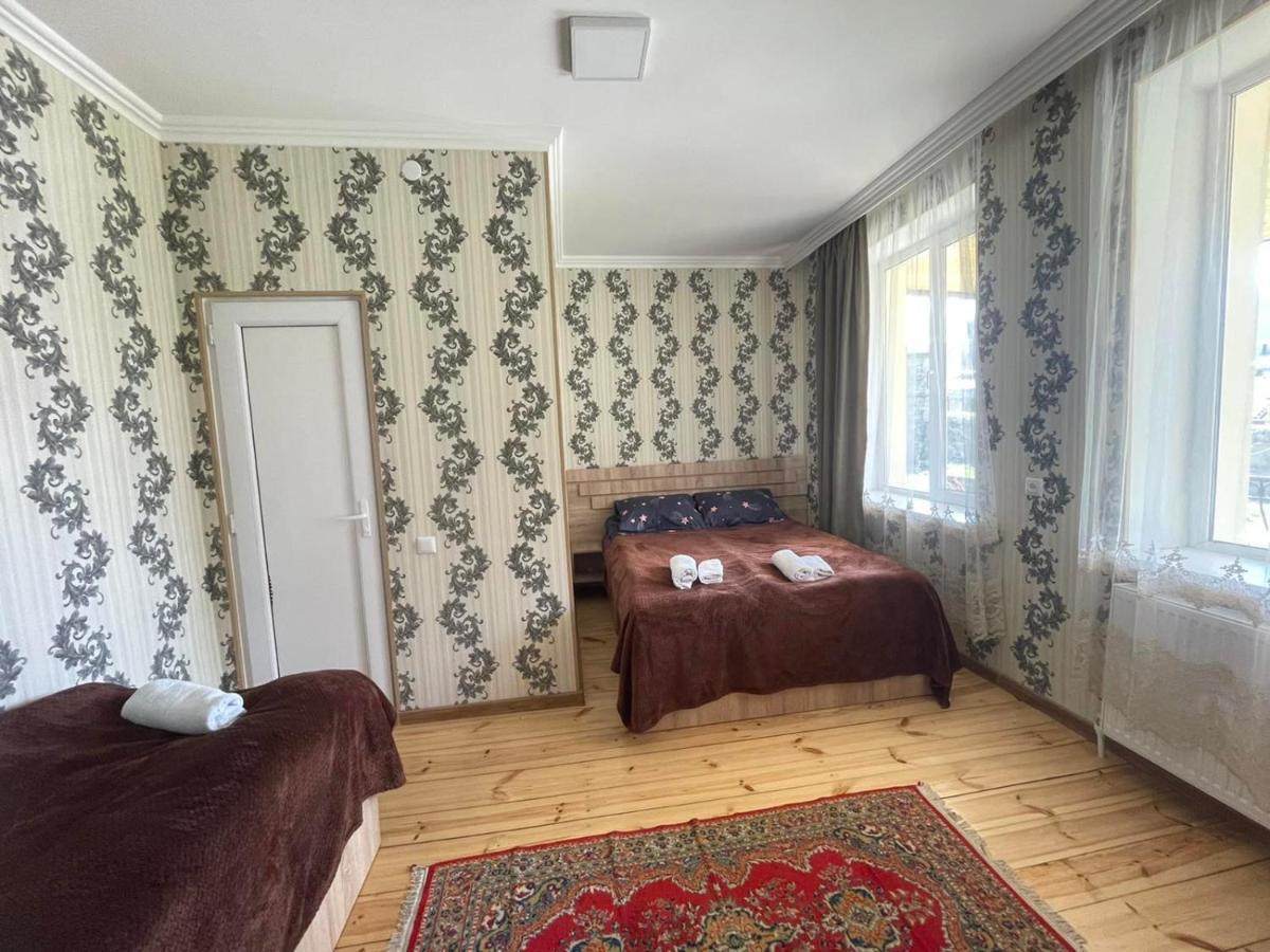Cozy Hotel Kazbegi Stepantsminda Quarto foto
