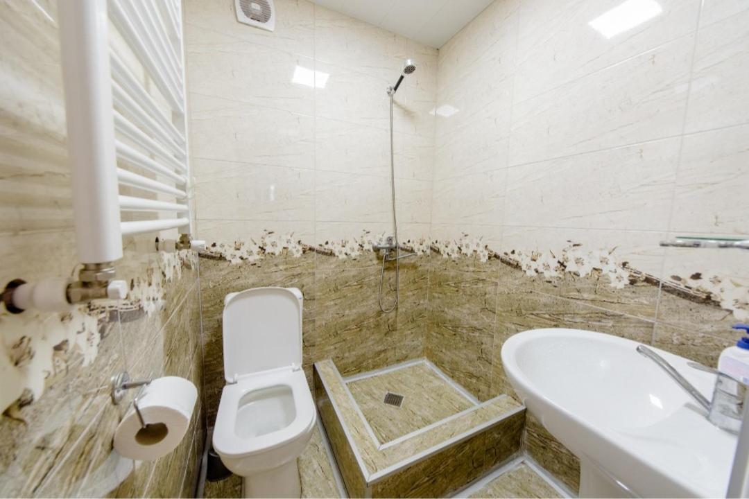 Cozy Hotel Kazbegi Stepantsminda Quarto foto