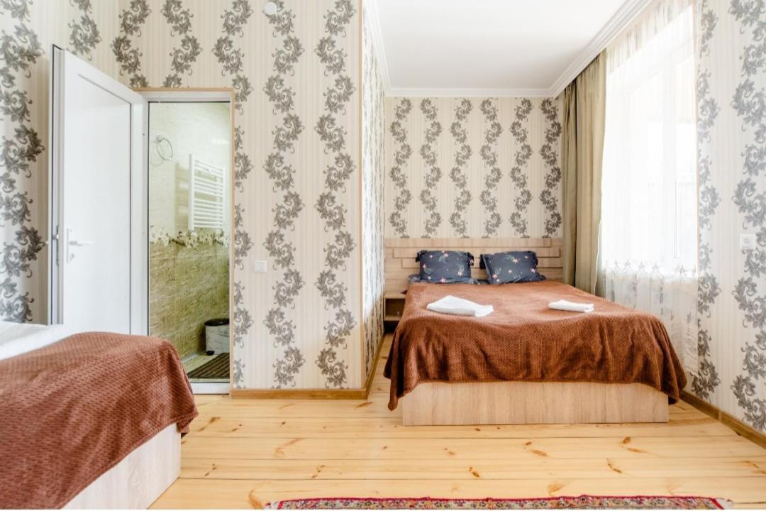 Cozy Hotel Kazbegi Stepantsminda Quarto foto